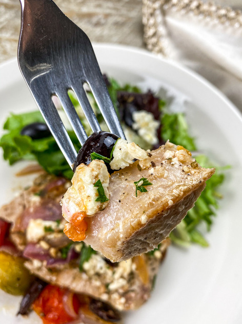 Smothered Mediterranean Pork Chops: A Burst of Flavor in One Skillet