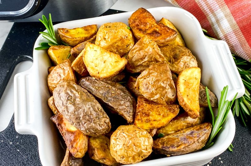 Roasted Rosemary Garlic Potatoes