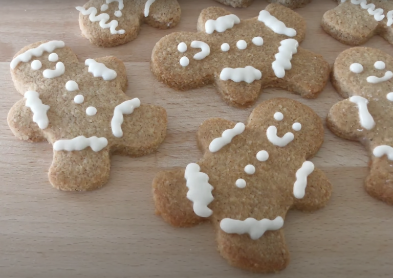 Keto Gingerbread Cookies