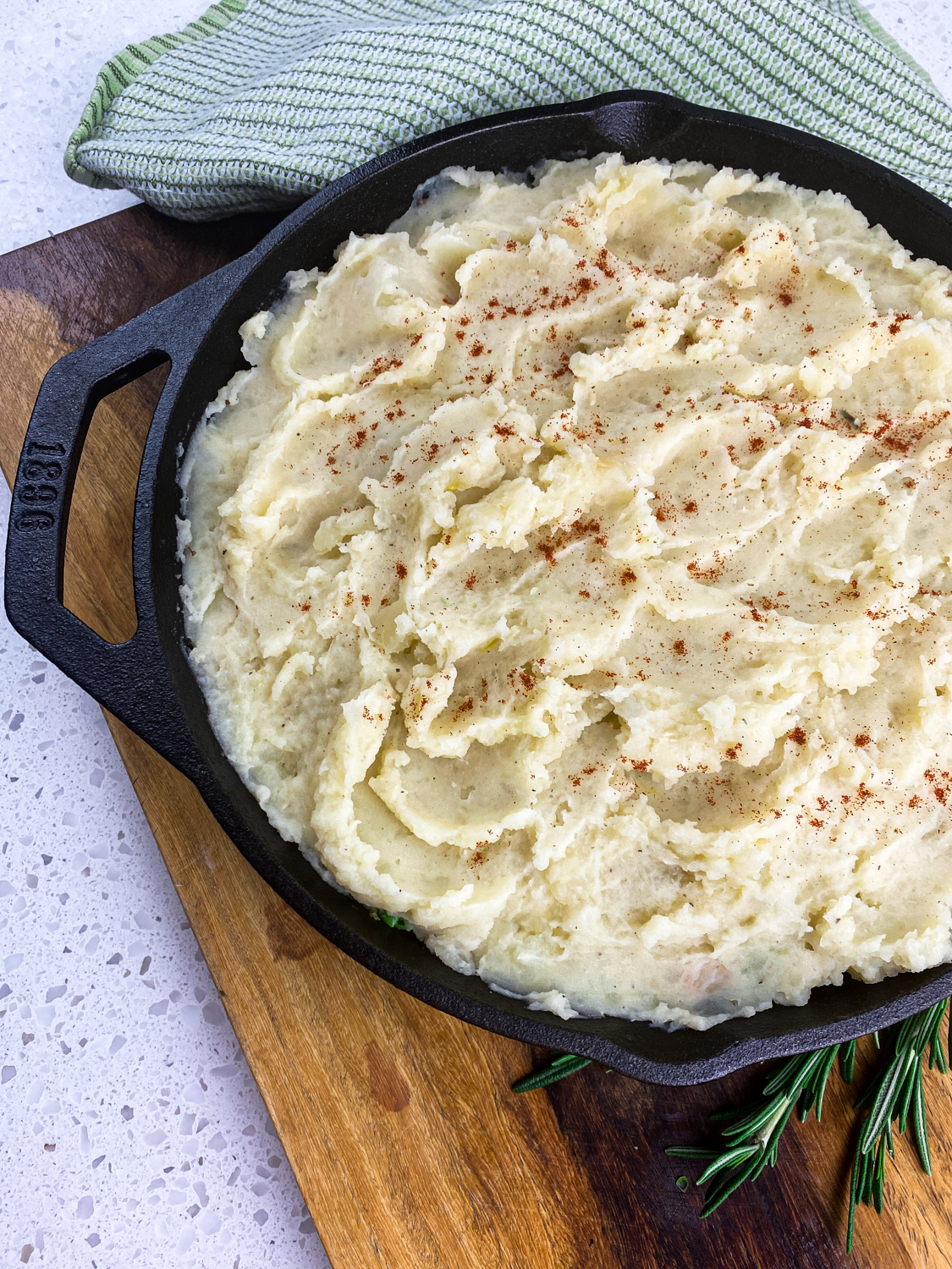 Hearty Cast Iron Shepherd’s Pie Recipe – A Delicious Twist on a Classic Comfort Dish