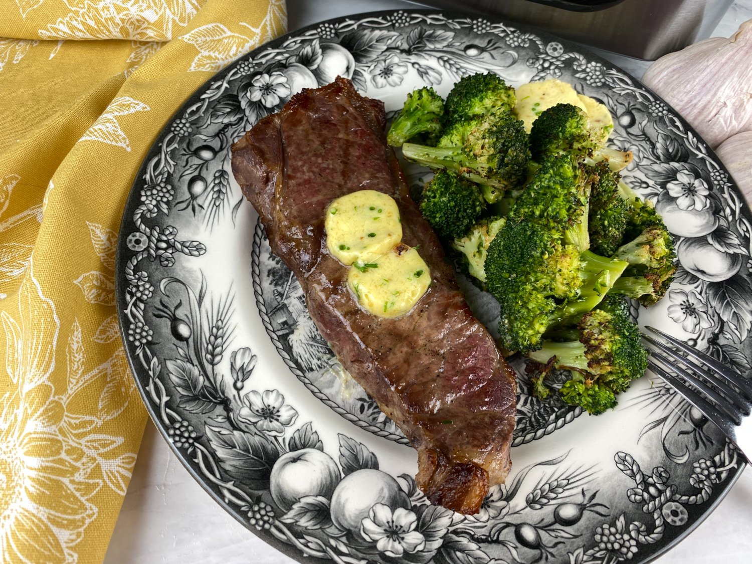 Air Fryer Strip Steak